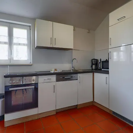 Rugana - Klassik Mit 2 Schlafzimmern D58 * Dranske